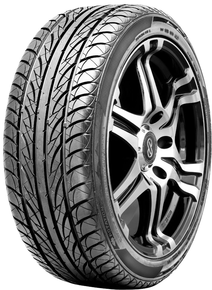 Pneus 245/45R18 (100W) pour voitures sportives et berlines premium à St. Barth, sûrs et durable